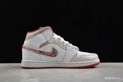 Jordan Mid Retro 1 0715